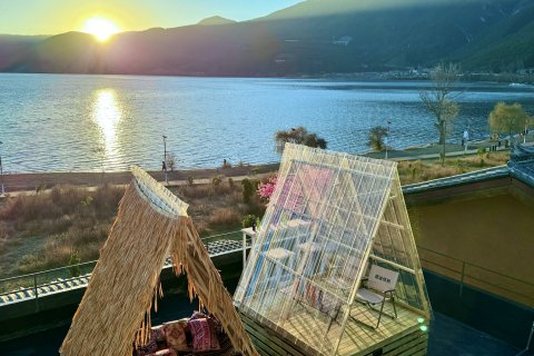 泸沽湖碧波悠然客栈