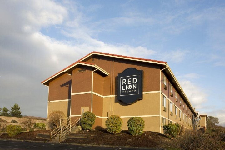 Red Lion Inn & Suites Federal Way