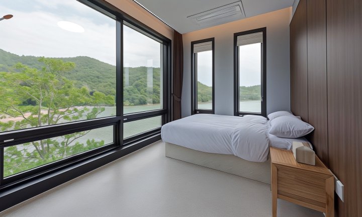 Yeosu Viewga Resort (8 Minutes from Dolsan Bridge)