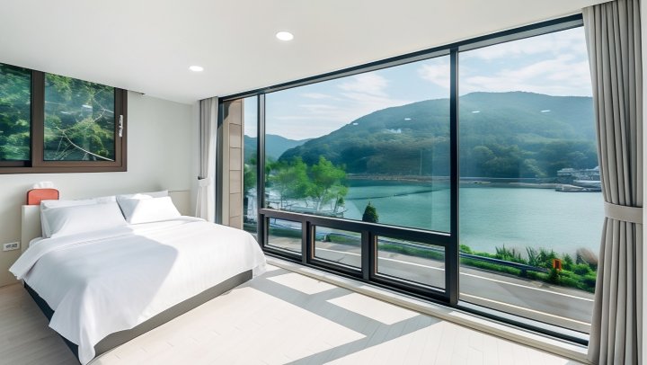 Tongyeong Barabom Pension (New Construction)