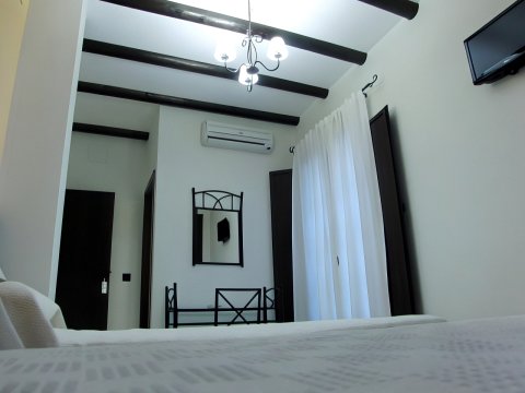 艾尔罗梅拉尔酒店(Hotel El Romeral)