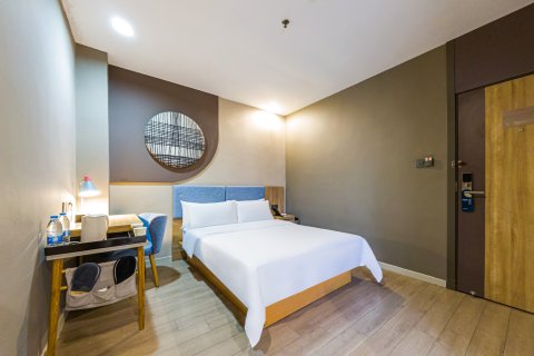 如家酒店·NEO(深圳东门步行街晒布地铁站店)