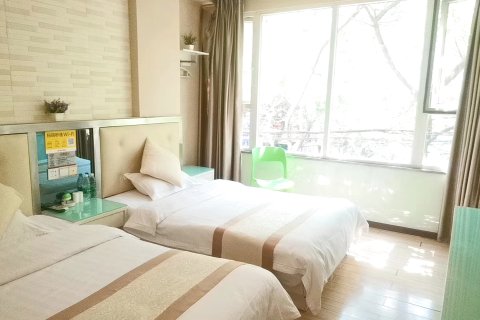 隆昌九天商务酒店