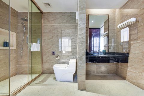 白玉兰酒店(重庆解放碑步行街洪崖洞店)