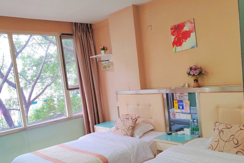 隆昌九天商务酒店