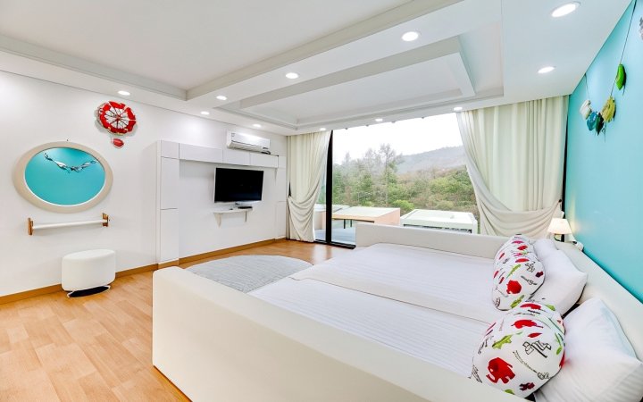 加平施拉弗恩旅馆(Gapyeong Schlafraum Pool Villa Bed and Breakfast)