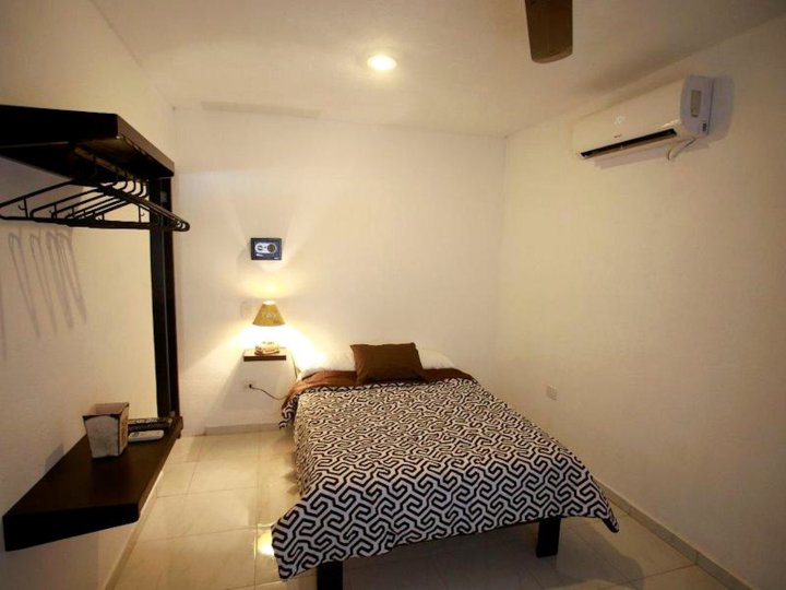 Rooms El Batey - Downtown Cancun #4