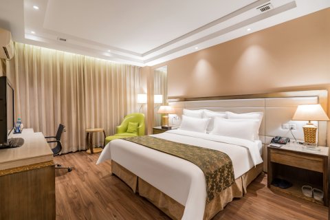 昆仑国际商务酒店(任丘京开道店)