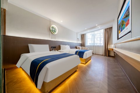 海伦百纳酒店(龙泉万达广场店)