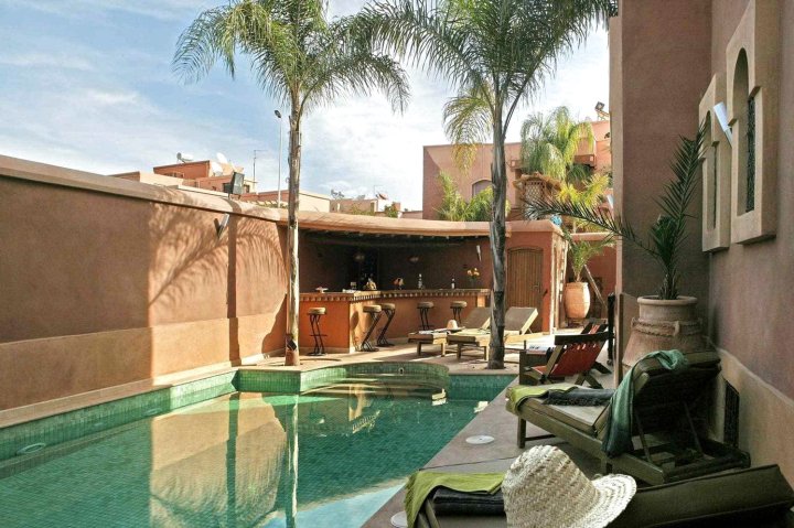 Authentic Villa 6 Royal Suites with Breakfast - by Feelluxuryholidays