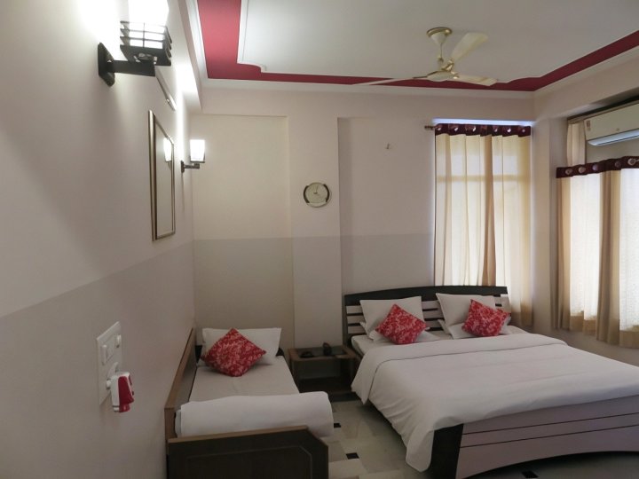 苏米德拉恩克拉夫旅馆(Sumitra Enclave)