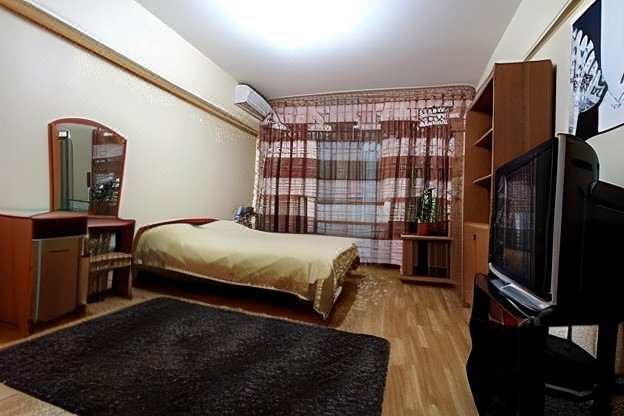 吉贝克卓立33号纳达扎公寓(Nadezhda Apartment on Zhibek Zholy 33)