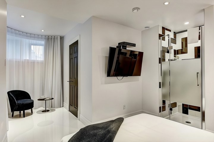 Studiotel Luxe in Downtown Montreal