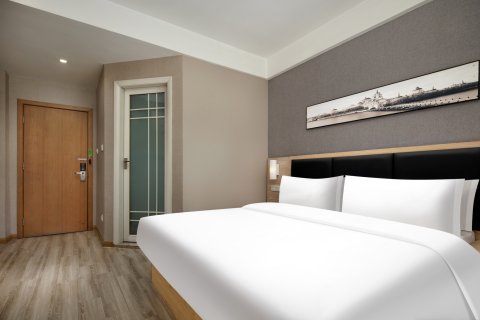 莫林风尚酒店(冷水江商业步行街店)