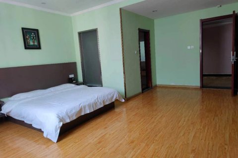 速8酒店(陇南武都盘旋路广场店)