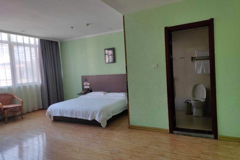 速8酒店(陇南武都盘旋路广场店)