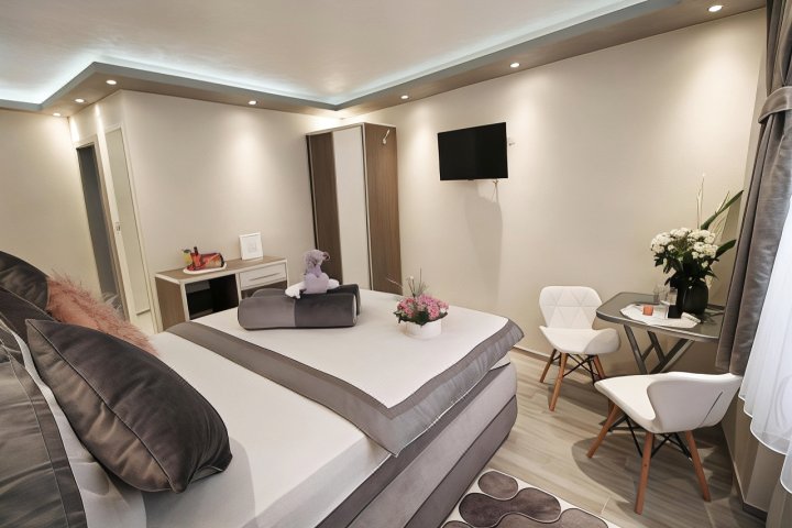 Alessio Premium Rooms