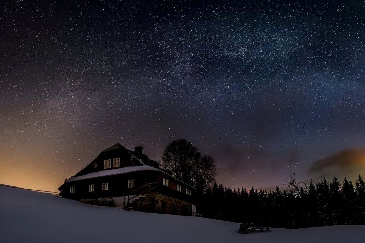 Tara, a Stunning Historic Log Farmhouse in Europeâs Biggest Nature Reserve