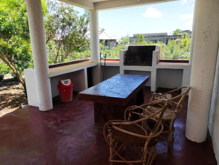 Cozy Room in a Shared House Jambiani, Tanzania - Perfect for a Relaxing Vacation