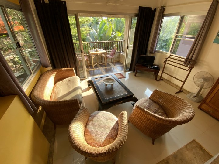 Botanica Suites with two bedrooms and balcony and charming interior