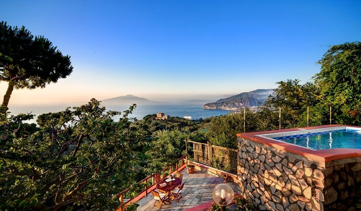 Peter's House with A Private Pool, Terrace and Solarium with Breathtaking Views