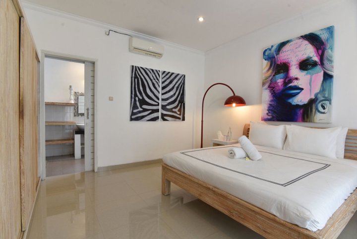 Villa Bamboo - Great Location Pool Villa in Seminyak