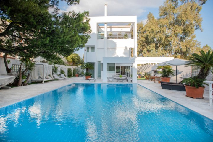 Perfect Athenian Villa