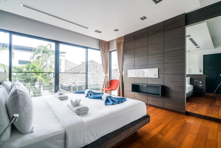 Diamond 248 - Modern private pool villa in BangTao