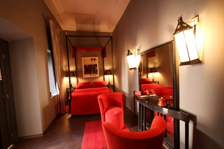 Riad Ralhaya, Calm and Voluptuous Luxury in the Heart of Marrakech - 8