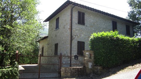 Holiday Villa in the Beautiful Town of Montecchio