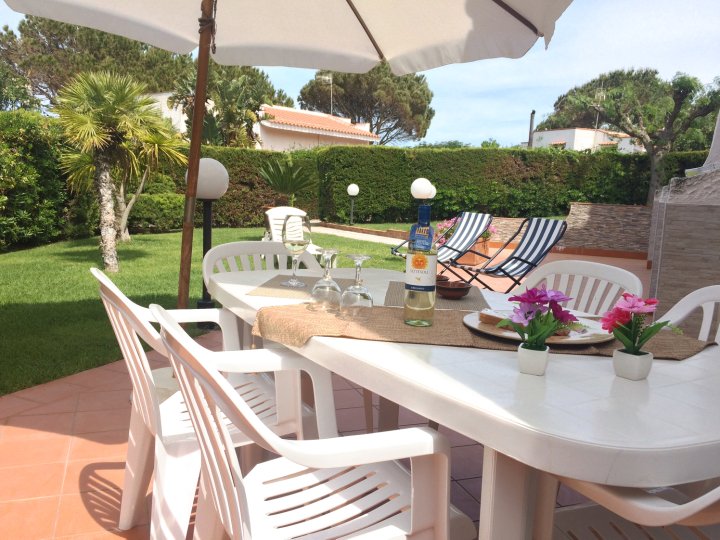 Royal Bay Apartment - Villa in Cefalu 'with Private Access to the Sea.