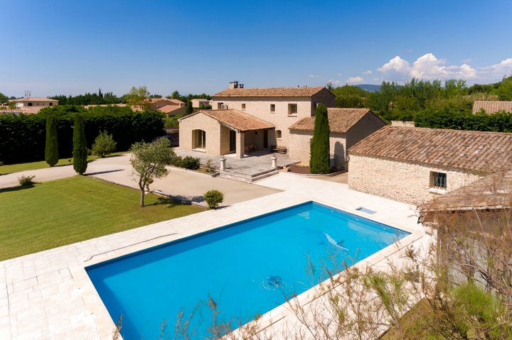 Villa es Taillades: Provençal Charm