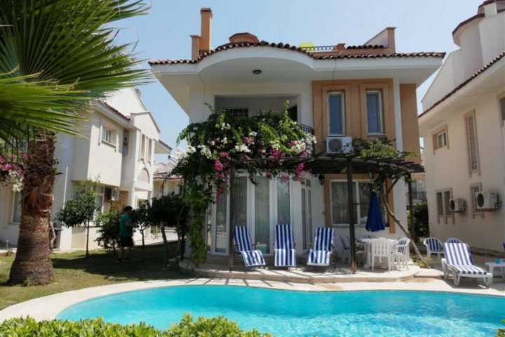 4 Bed Detached villa calis beach Fethiye