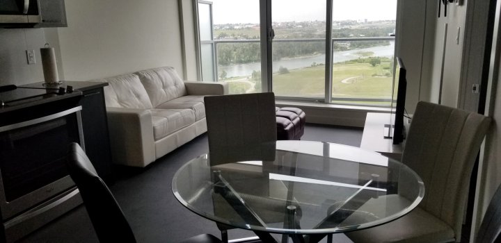 Furnished 1 Bedroom Condo by Signature Suites