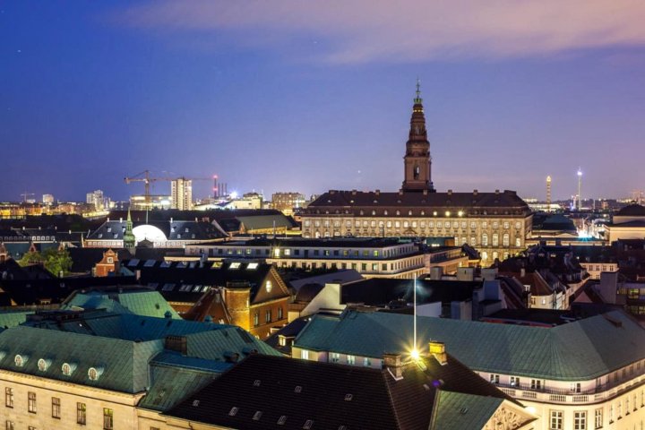 130 Sqm - Nyhavn/New Harbor Location - 150M to Metro