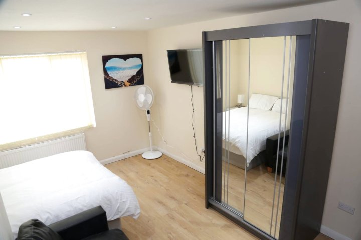 Aa Guest Room3 Ensuite (Near Royal Arsenal)