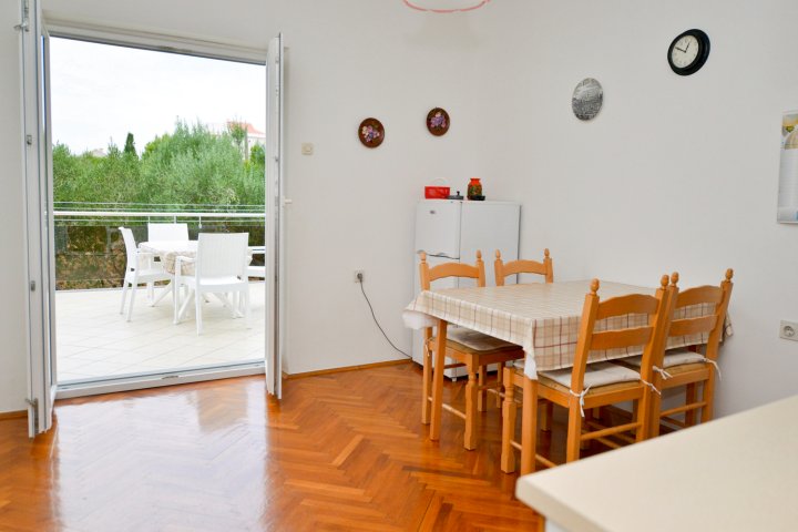 Spacious 4* Apartment for 5 Persons w/ 2 Terraces, 2 Badrooms, 2 Bathrooms