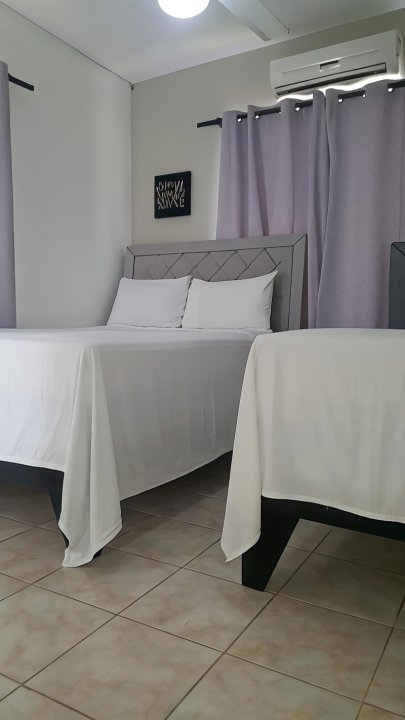 Hotel Casa Docia - Double Room with Balcony (2 Adults + 1 Child) - 2