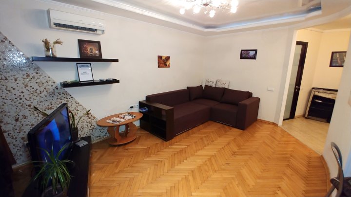One Bedroom. Luxe. 11 Baseina STR. Centre of Kiev