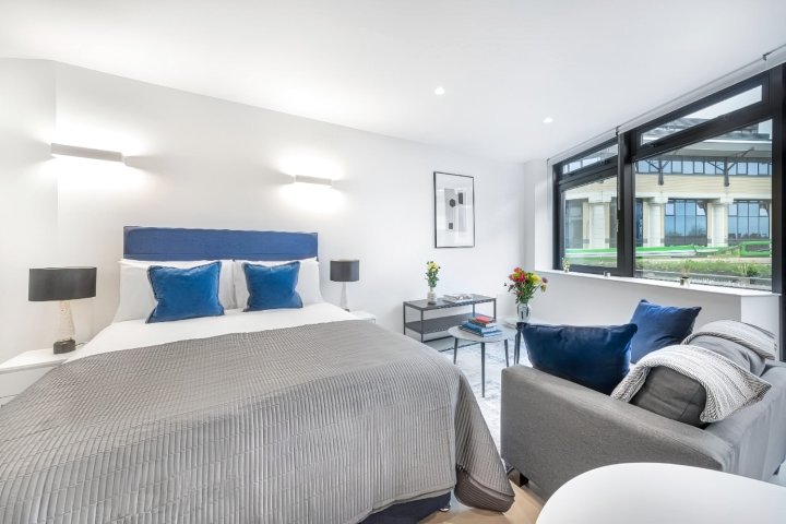 Brentford - Studio Apartment