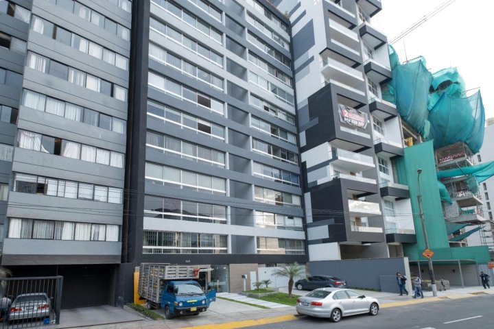 Stylish Miraflores Apartments. Free Parking