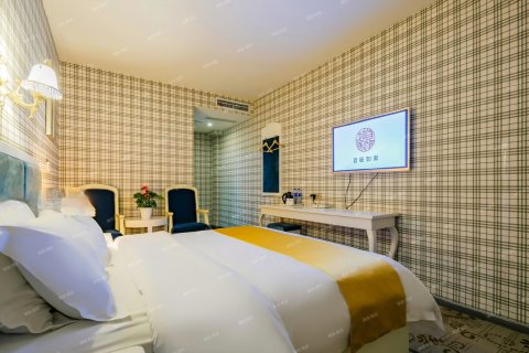 广场宾馆(成都双流国际机场双流广场地铁站店)