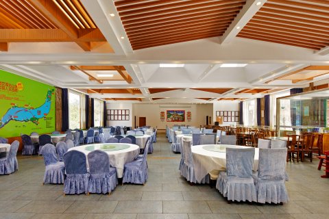 喜玛拉雅·巴松措度假酒店