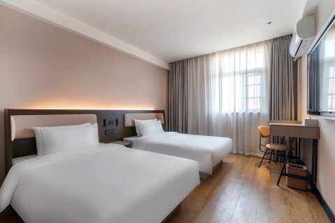 汉庭酒店(成都宽窄巷子抚琴地铁站店)