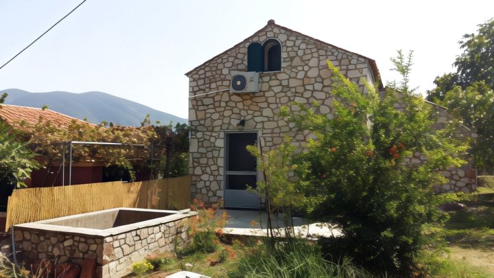 The Stone House-Zacharatos Nikolaos