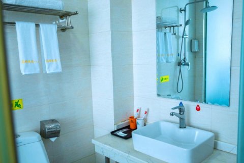 兰花桦酒店(吴忠中学店)