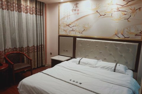 阿拉尔美都宾馆