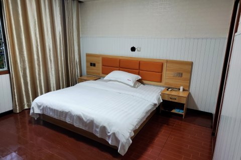 祁阳荣盛宾馆(高铁站店)