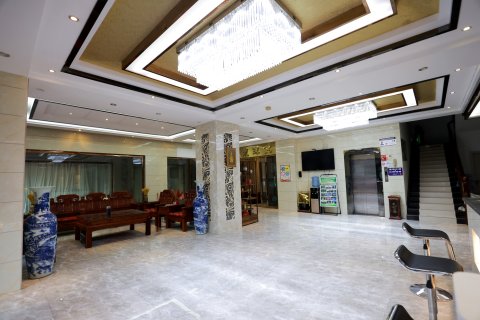 瑞丽郎廷酒店(彩云城店)