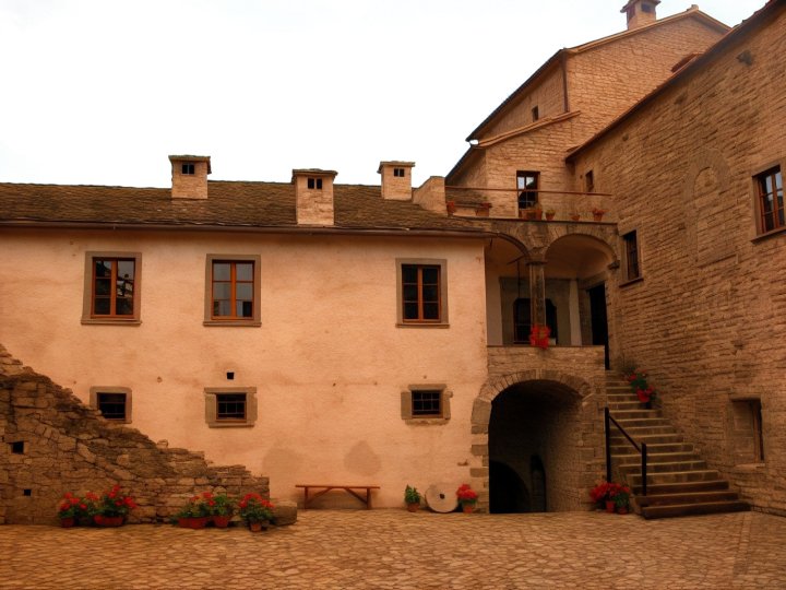 阿奎拉城堡(Castello Dell'Aquila)